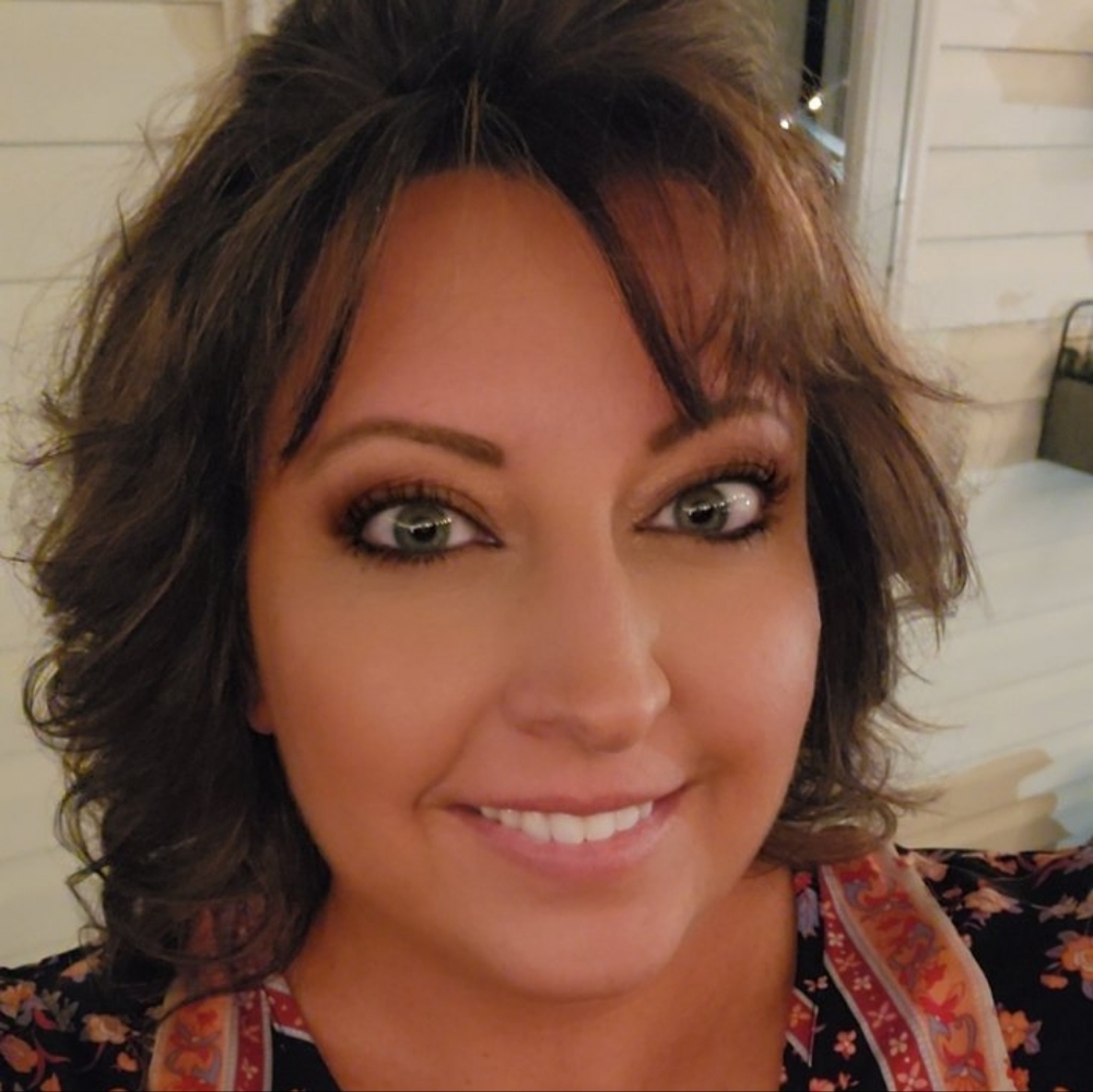 Meet your Posher, Crystal